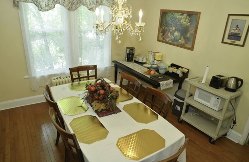 Takoma Park House | Eden Park Guest House