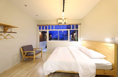 Siriraj Hostel | Ekanake Hostel