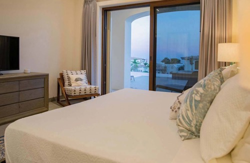 Buzzards Villa | El Encanto Villa · Infinity Pool & Ocean Views