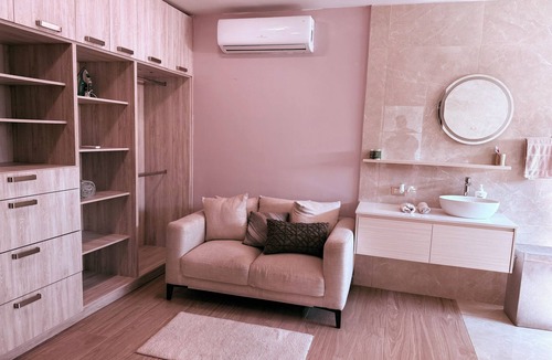 La Paz Apartment | Elegance and Space: Your Ideal Loft