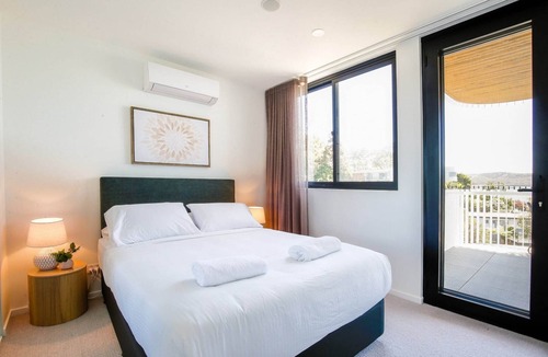 Batemans Bay Apartment | Elegant 2-Bed Apartment with Incredible Bay Views