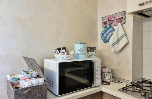 San Lazzaro Apartment | Elegant apartment with garage and small terrace, close to the center