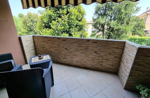 San Lazzaro Apartment | Elegant apartment with garage and small terrace, close to the center