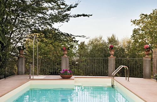Gambassi Terme Apartment | ELEGANT APARTMENT WITH POOL IN THE MIDDLE OF TUSCANY. WINE TASTINGS