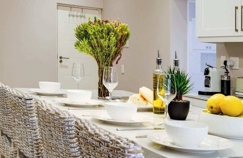 Camps Bay Apartment | Elegant Charm Retreat Central Treasure