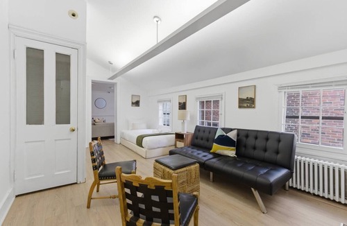 Old Town Alexandria Villa | Elegant Federal Revival | Metro + Parking