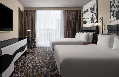 Music Row Hotel | Elegant Glamour In The Heart of Nashville’s Iconic Midtown | Two Queen Beds. Rooftop Pool