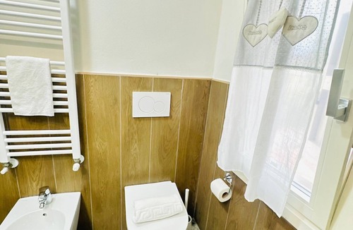 Saliceta San Giuliano Bed & Breakfast | Elegant two-room apartment near the historic center with Reserved Parking and breakfast
