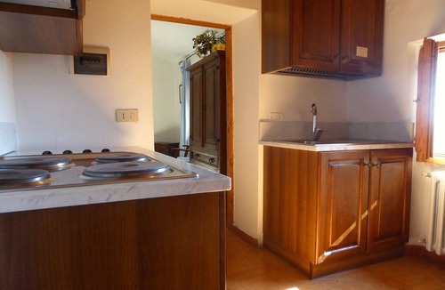 Ciggiano House | Elegant Villa with Valley