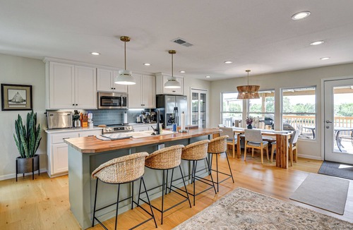 Dickinson Apartment | Elegant Waterfront Retreat w/Dock in Dickinson