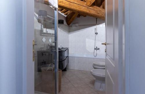 Ferrara Historic Centre Apartment | [Eleganza fronte Castello Estense]