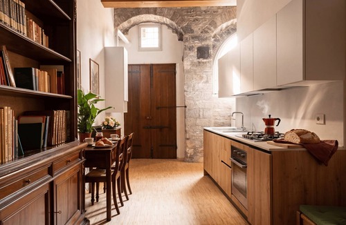 Gubbio Apartment | Elena Historic House
