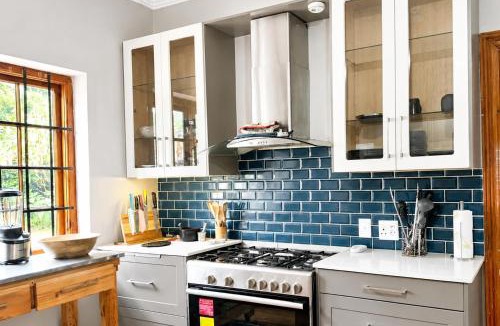 Greater Johannesburg Metropolitan Area House | Elephant Outpost Parktown, Johannesburg