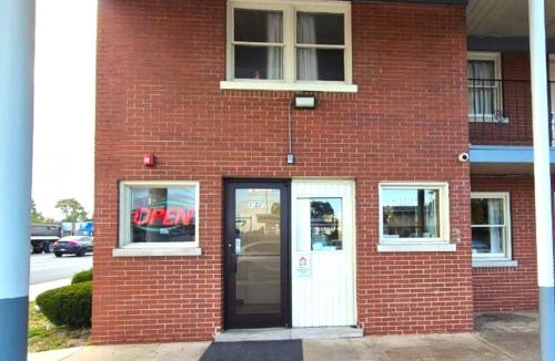 South Holland Hotel | Elite Inn & Suites South Holland Chicago