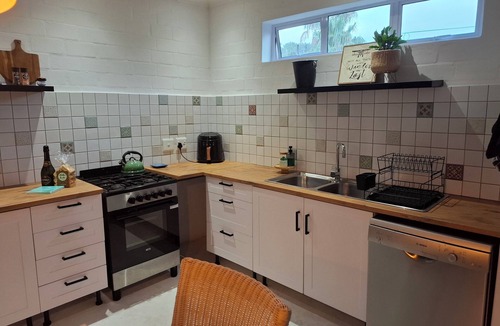 Fisherhaven House | Embrace This Planet in our peaceful 3 bedroom home in Fisherhaven.
