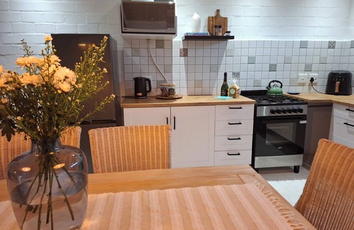 Fisherhaven House | Embrace This Planet in our peaceful 3 bedroom home in Fisherhaven.