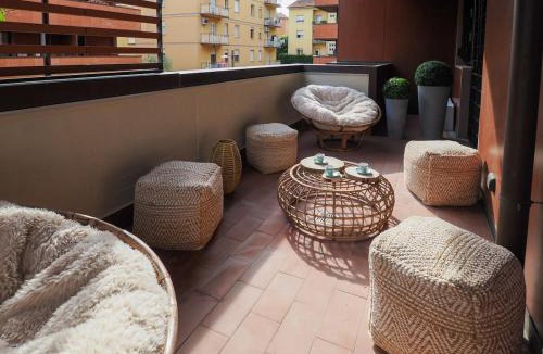 Fossolo House | Emerald - Prestigious Apartment 5 Minutes by Car from Old Town