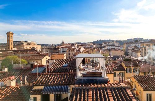 Santa Maria Novella Apartment | ENCHANTING PENTHOUSE with a breathtaking 360 degrees Panoramic View in the Heart of Florence