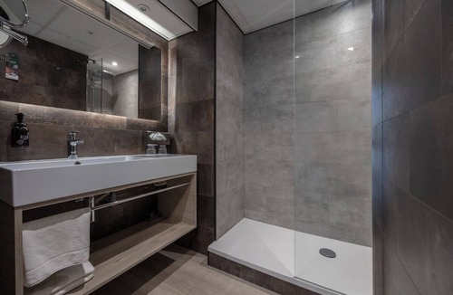 Schoorl Hotel | Enjoy Elegant Stay! Indoor Pool Onsite & Walks in Schoorl Dunes