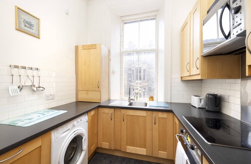 Stockbridge Apartment | Entire Charming 1BR Edinburgh Apt near city centre