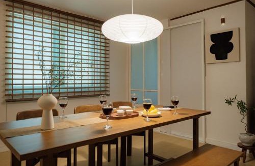 Hyehwa Apartment | Entire Home, 3 Queen Beds, Easy Access to Gwangjang Market, DDP, Myeongdong