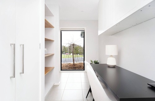 Collector House | Entire Home in Collector with a beautiful view for the whole family!