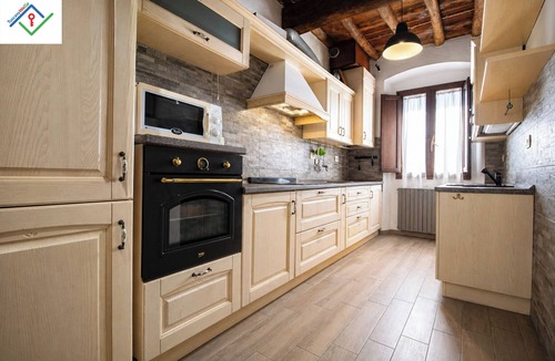 Florence Apartment | Entire House Florence: 3 Bedrooms, 2 Bathrooms, and Free Parking by TuscanyWeGo