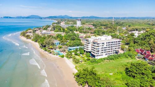 Mae Pim Apartment | Escape Condominiums Beachfront Suites - Mae Phim