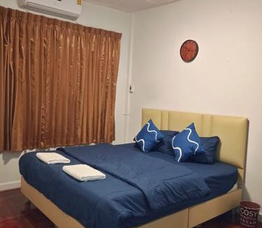 Din Daeng House | ESSENCE Home