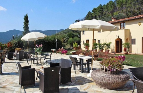 Buti Apartment | Estate in Monte Serra with Pool & Olive Views