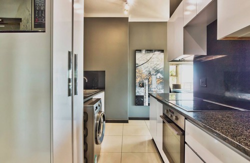 Salt River Apartment | Executive 2-Bedroom Apartment with 180° City Views in Cape Town