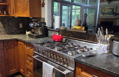 West Vancouver House | Extra Large rancher- open space for large family for WorldCup! 15min to downtown