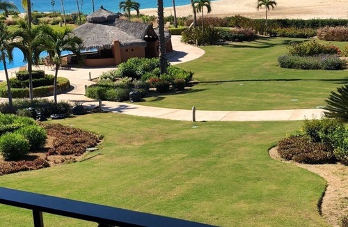 San Jose del Cabo Condo | Fabulous 1 bedroom newly renovated beach/ocean view condo, guard gated.
