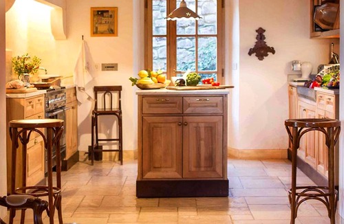 Settignano Villa | FABULOUS 4BD VILLA WITH MAGNIFICENT POOL & VIEWS, LOCATED JUST MINUTES TO DOWNTOWN FLORENCE!