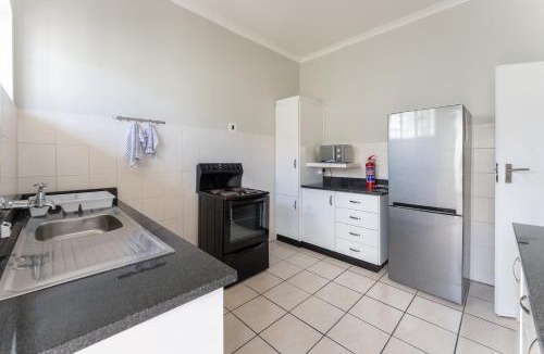 Eastcliff Apartment | Fairway Holiday Accommodation