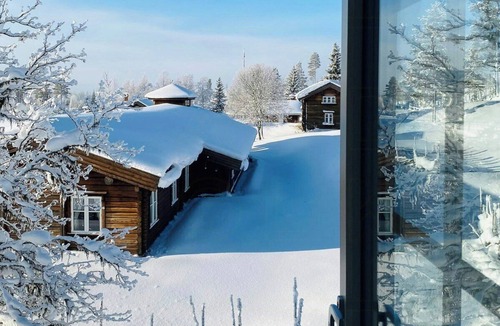 Amot House | Family cabin with ski in/out at Furutangen