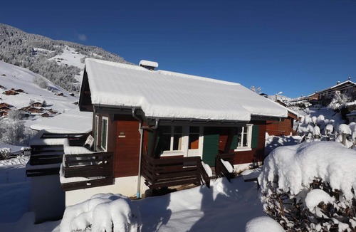 Areches Ski Chalet | Family chalet for 12, Arêches-Beaufort, near shops