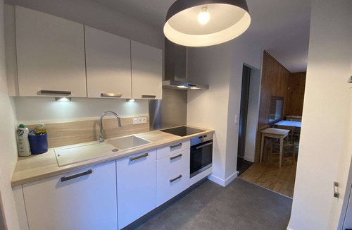 Areches Ski Chalet | Family Chalet for 8/9, 5 mins to Village Center, Mountain Views, WiFi