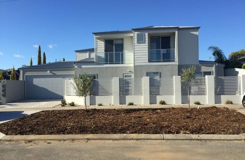 Nollamara Apartment | Family-friendly 4BR, Spacious, Spotless, Comfy & Quiet