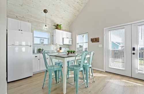 Galveston House | Family Friendly - Beach Side/Ocean View - 4 min walk to the beach!