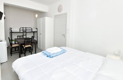 San Lazzaro di Savena House | Family Room with private bathroom