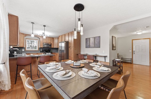 Logan House | Family Retreat: Pool, Hot Tub, Sauna, Pickleball, Camp, RV Parking & Outdoor Fun