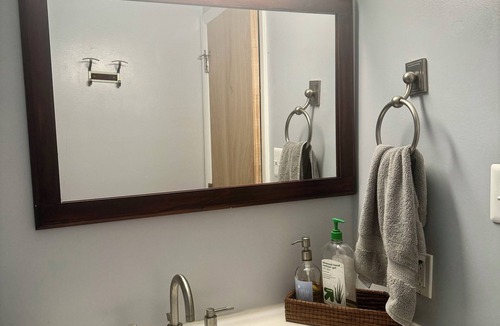 Rockville House | Fantastic Bedroom in Rockville, NIH/NCI/NIAID - 25 min Washington DC