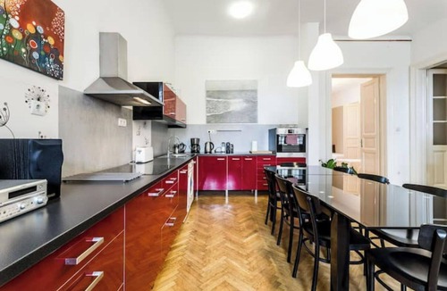 Csarnok negyed Apartment | Fantastique Appartement Pour 13 Personnes Avec 3 Salles de Bain