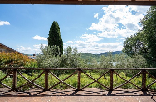 Pieve Santo Stefano Apartment | Farfalle e Fiori – Agriturismo with Experiences, Breakfast Included - Le Ceregne Bio