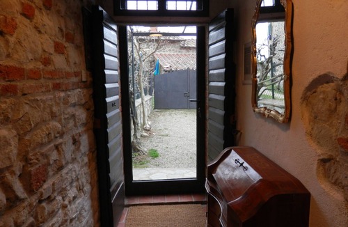 Starda Villa | Farmhouse apartment in Chianti with garden and pool for 2 people