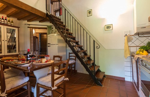 Peccioli Apartment | Farmhouse Canale - Melograno 6 + 1 apartment