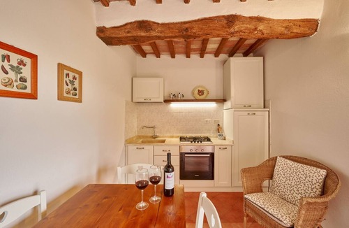 San Macario In Monte House | Farmhouse Il Canneto apartment in the countryside of Siena and San Gimignano