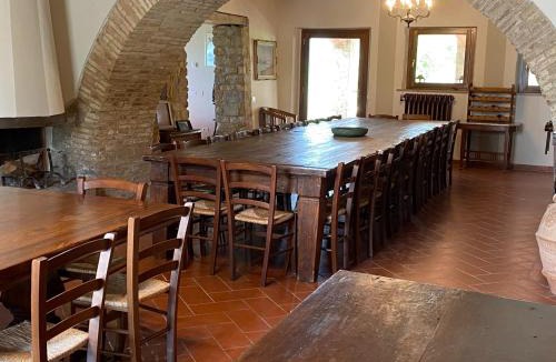 Chianni House | Farmhouse in Pisan Hills with Pool