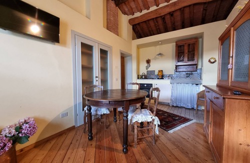 Montecastello House | Farmhouse in Tuscany with Pool near Montecastello